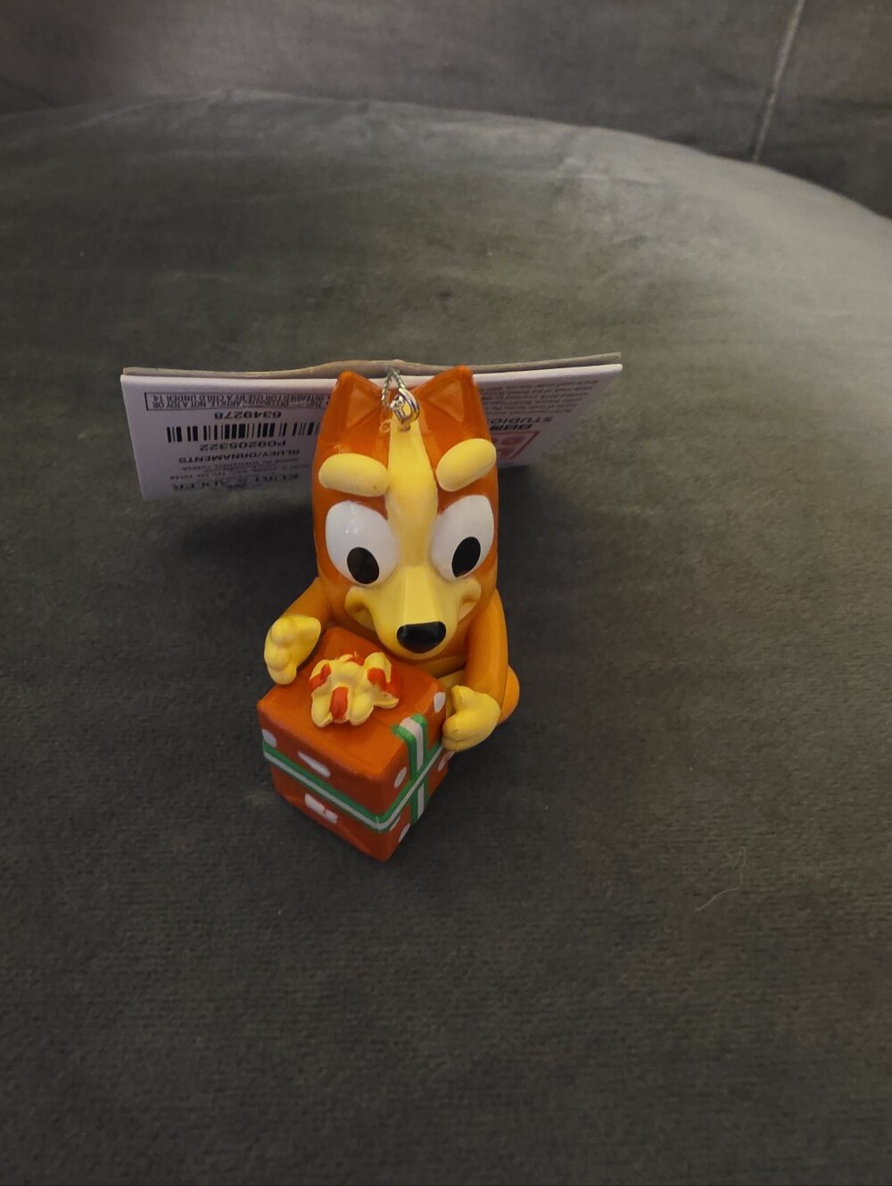 NWT Bluey Holding A Present Christmas Tree Ornament Kurt S. Adler